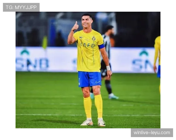 深入解析C罗无球跑动技巧，助力提升足球比赛竞争力