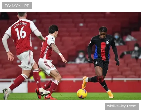 阿尤状态回暖助球队英超关键战告捷